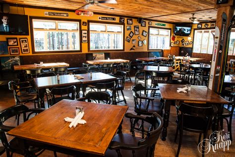 The Village Idiot Pub .